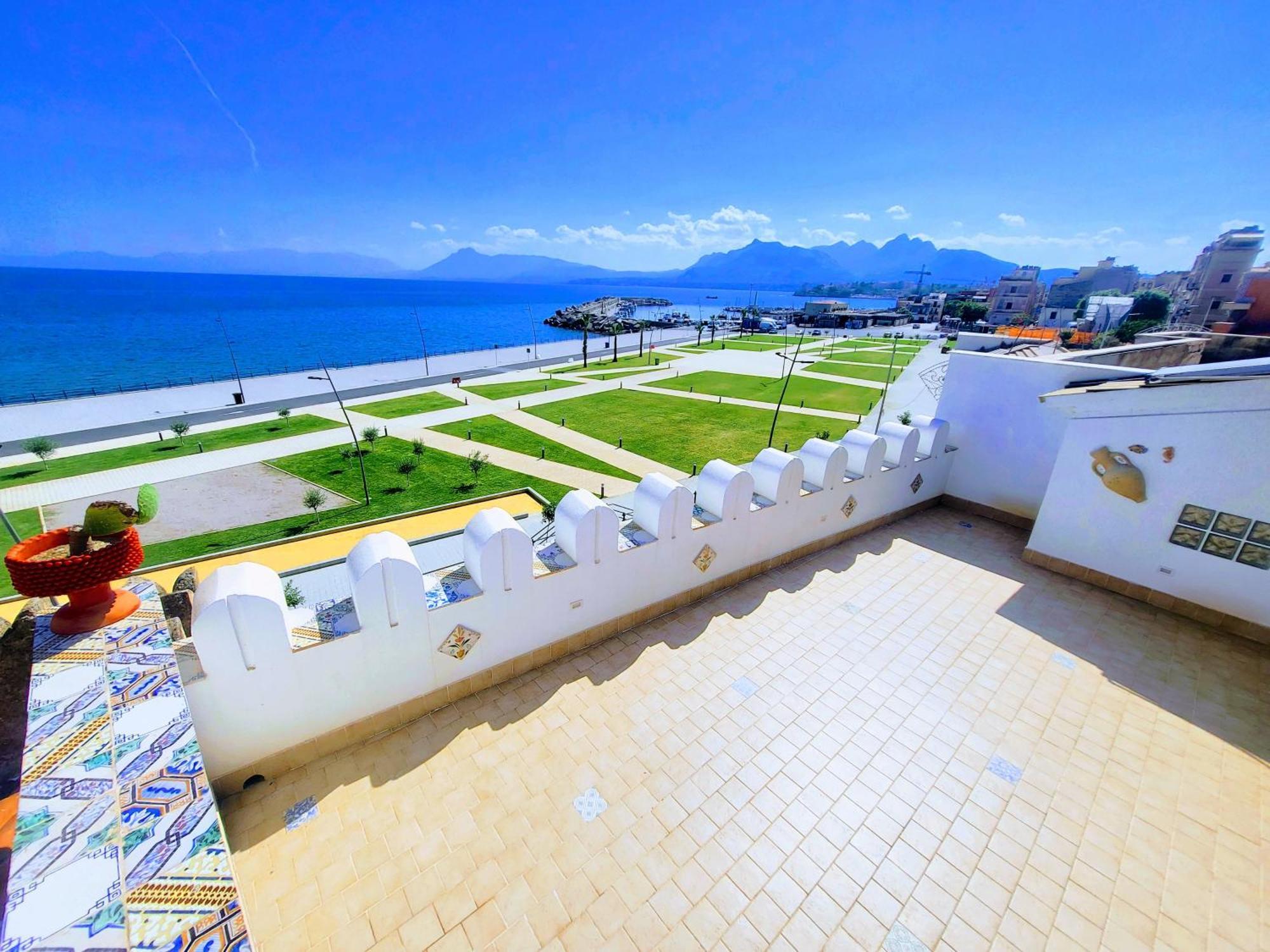 Seafront House Gabbiano Azzurro Santa Flavia Exterior foto